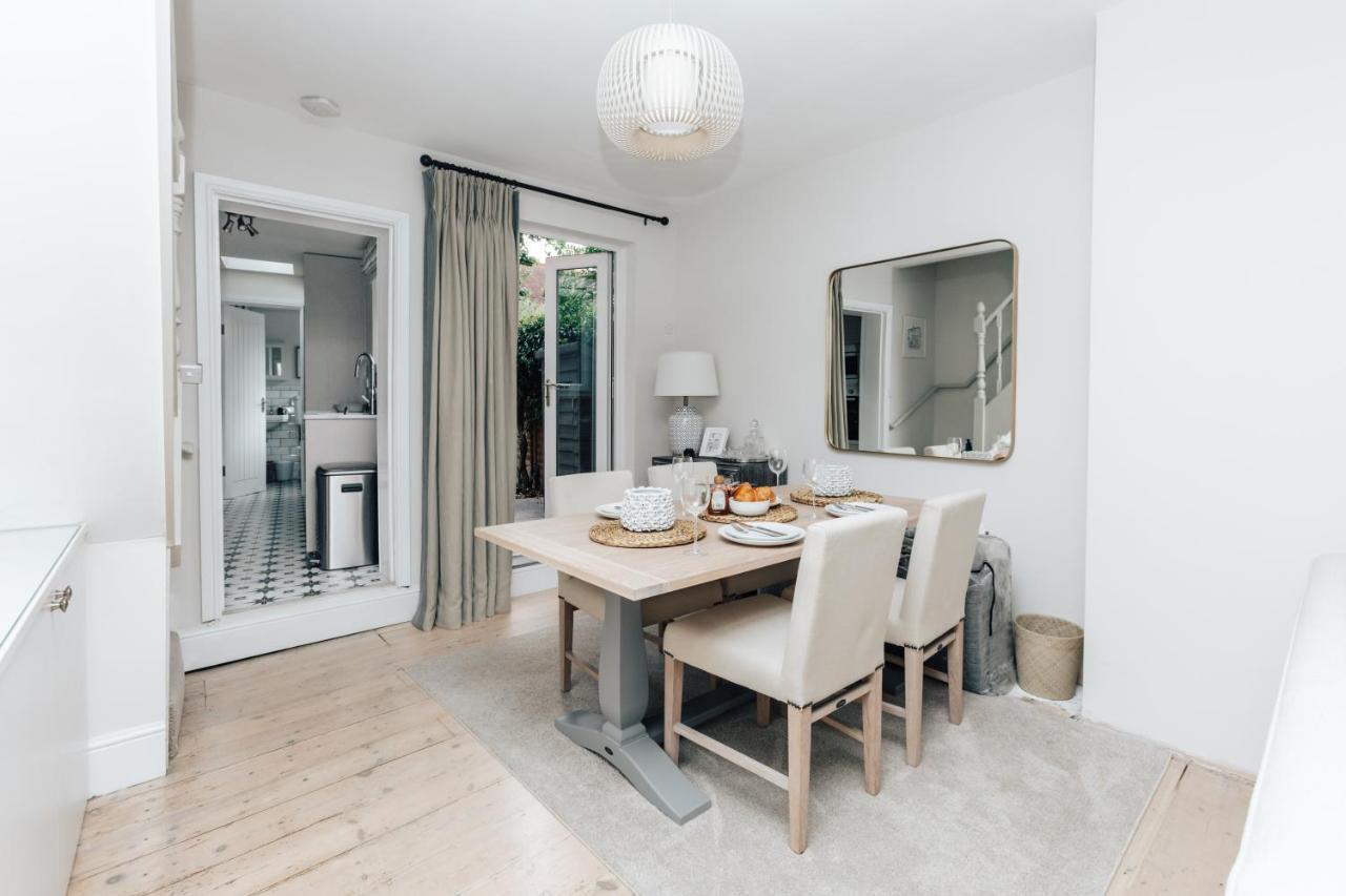 The Dragonfly - Central 2 Bedroom House Henley-on-Thames Exterior photo